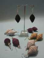 Boucles d'oreilles en carton de Carta e oltre.